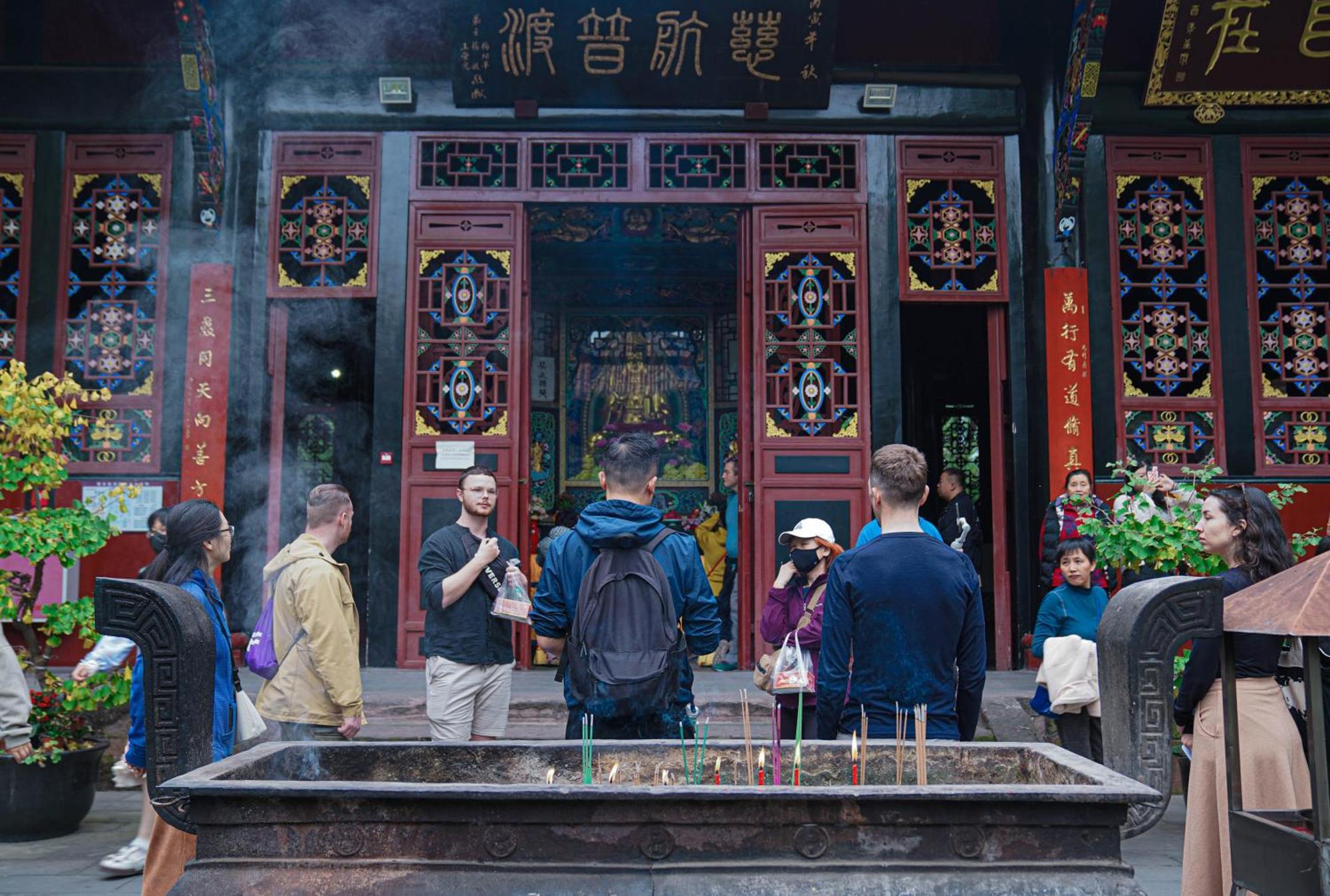 Chengdu Mix Hostel Courtyard Poshpacker Dış mekan fotoğraf