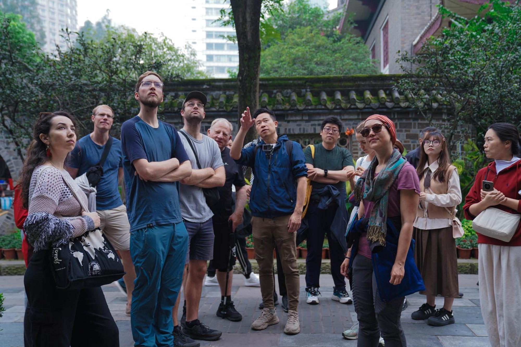 Chengdu Mix Hostel Courtyard Poshpacker Dış mekan fotoğraf
